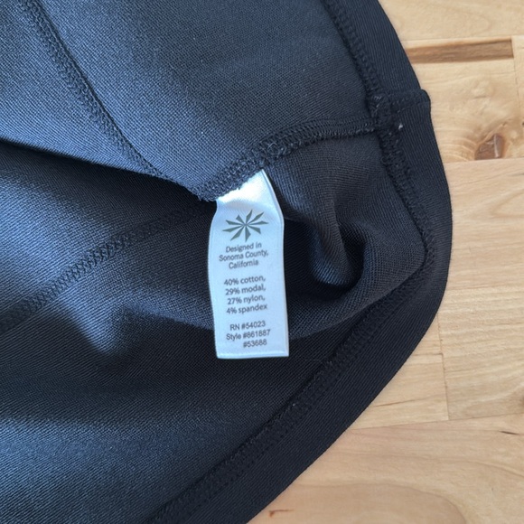 Athleta Strata Skirt Small Black A-line Stretch 2 Zippered Pockets - Picture 6 of 10